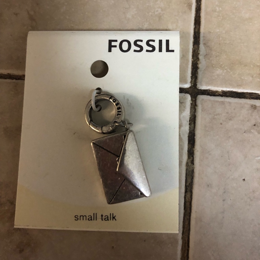 💜Fossil “Small Talk” Love Letter Clip On Charm- 694 $25 or $20 w/offer